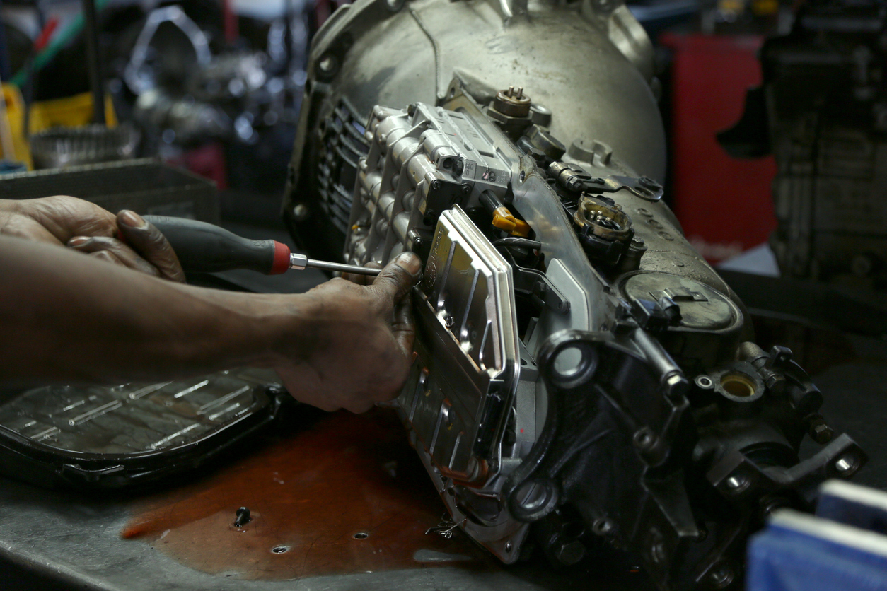 Why Many Nigerian Drivers Choose Used Transmissions and the Risks Involved