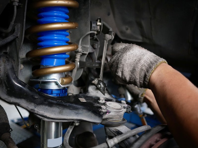 Signs Your Shock Absorbers Need Replacing Before They Fail